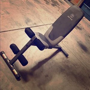 Gold gym adjustable bench